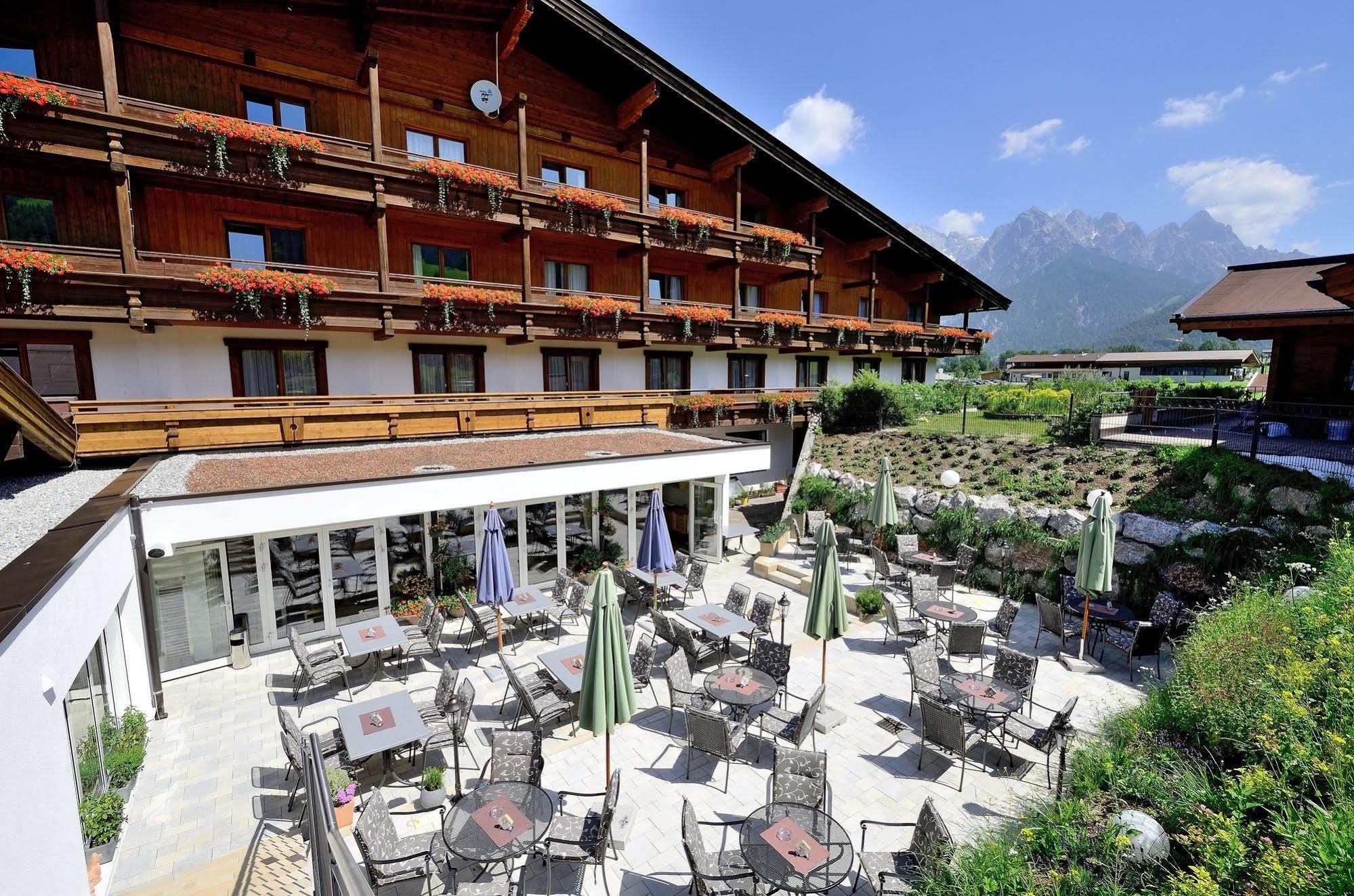 Hotel Kitzspitz Sankt Jakob in Haus Exterior photo